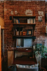 Floating bookshelves