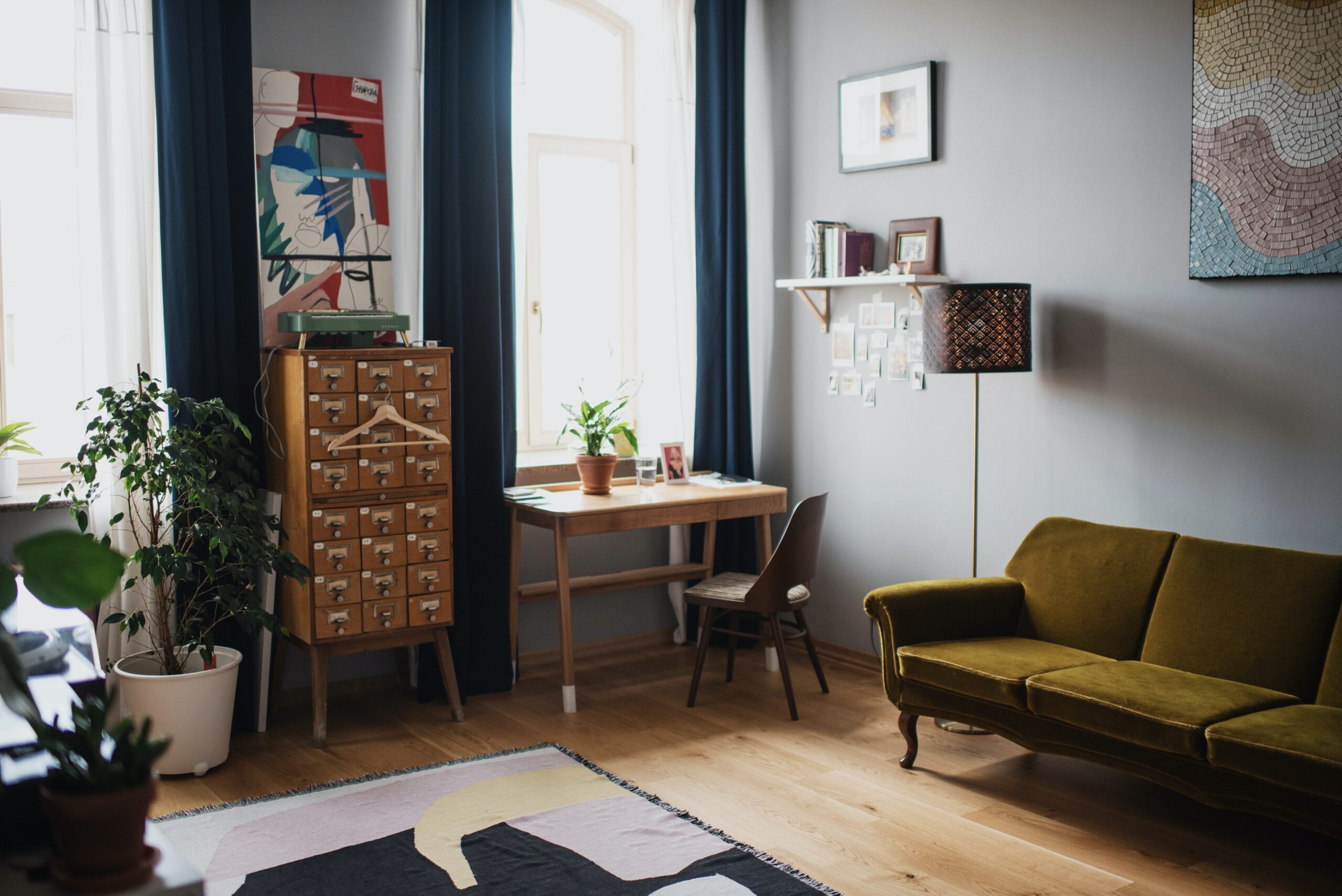 Living Room Furniture for Small Spaces: How to Make Your Home Look Bigger and Better