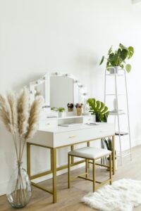 Vanity mirrors